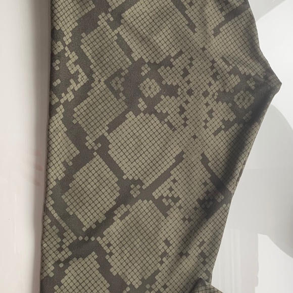 Lululemon High Rise Leggings - Picture 1 of 2